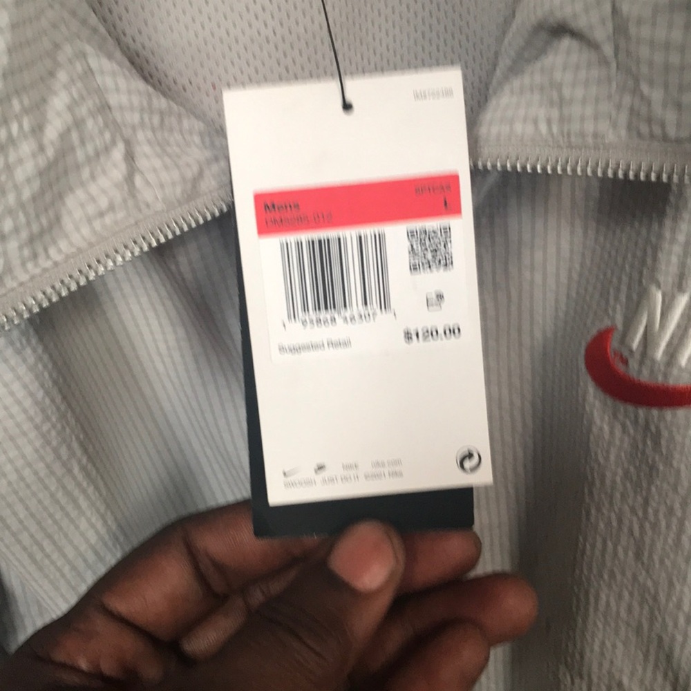 Nike Men's Gray Windbreaker Jacket - Picture 5 of 7